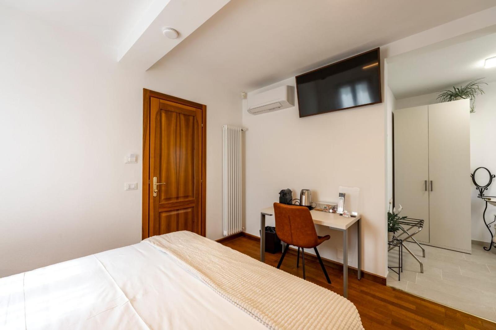 Due Maesta Home Reggio Emilia Exterior foto